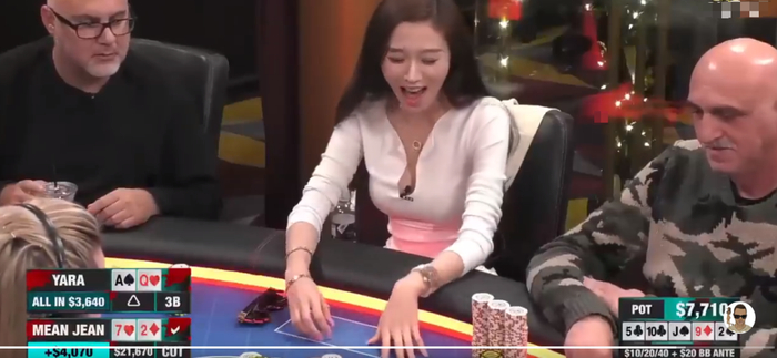 YARA扑克大赛_德州扑克女选手高兴_德扑美女YARA精彩牌局