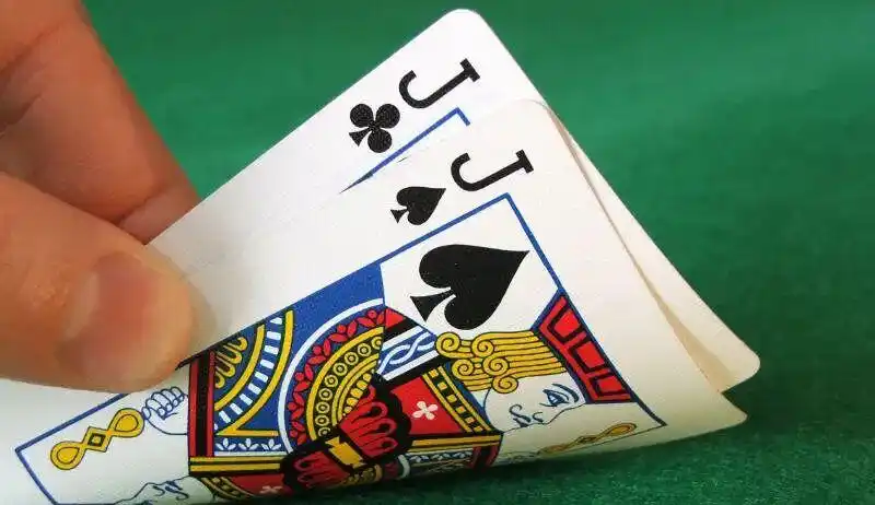 德州扑克前后位策略_jj棋牌如何德州扑克转金币_德州扑克JJ策略