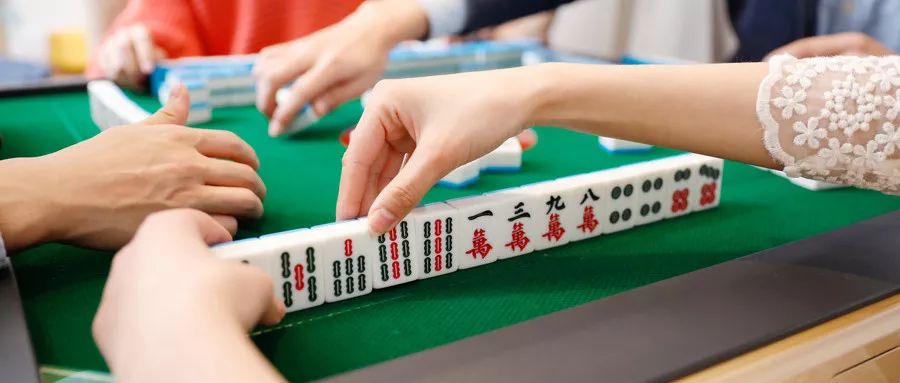 春节期间亲友小金额棋牌娱乐_江苏新赌博违法案件裁量指导意见_小额德州扑克