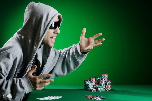 扑克比赛生存法则_棋牌游戏技巧心得_德州扑克比赛后期