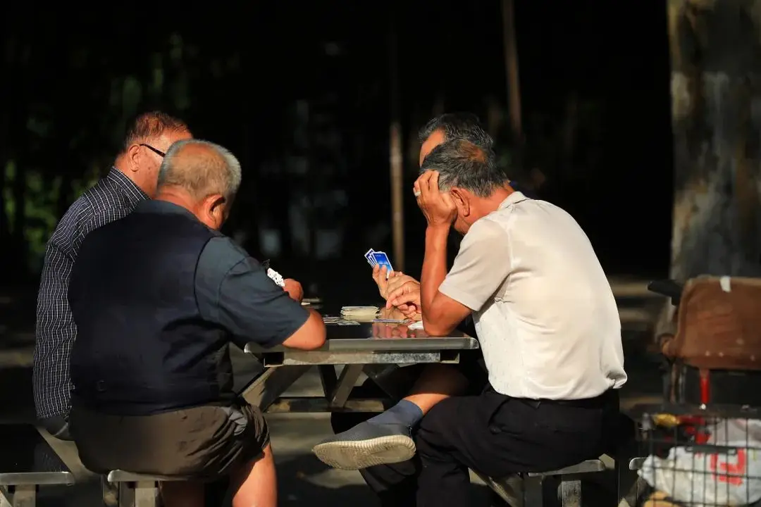 德州扑克27规则_掼蛋社交玩法_掼蛋游戏规则