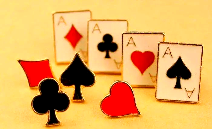 meanings of playing card symbols_德州扑克 牌型英语_history of playing cards