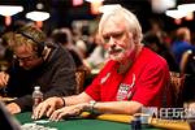 WSOP冠军汤姆·麦克沃伊_无限注德州扑克书籍_汤姆·麦克沃伊扑克职业生涯