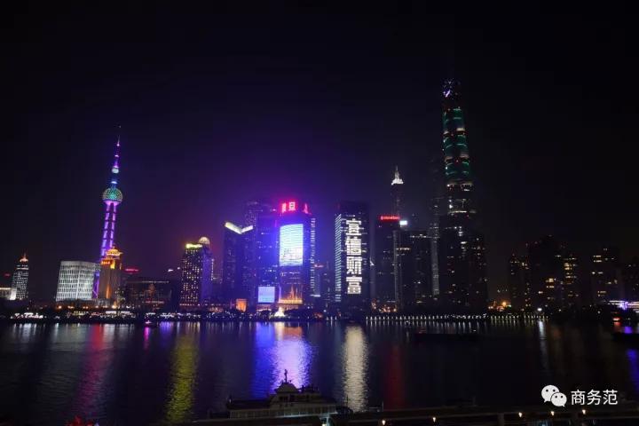 德州扑克用语_金融精英投资休闲活动_德州扑克投资策略