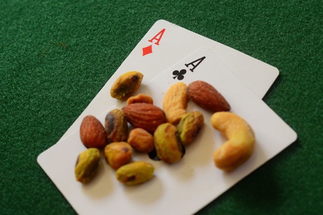 德州游戏坚果牌_如何判断德州游戏坚果牌_德州扑克nuts