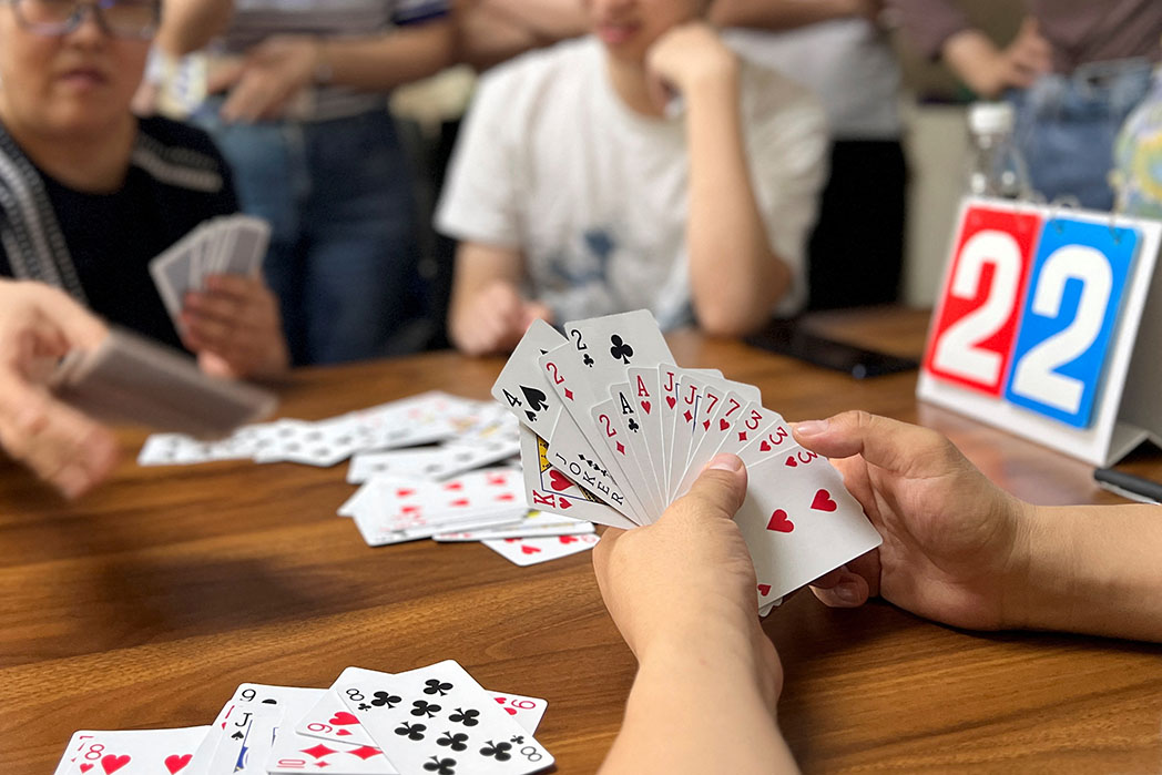 掼蛋北京青年报抨击舆论风暴_掼蛋起源江苏扑克牌游戏_j江苏德州扑克