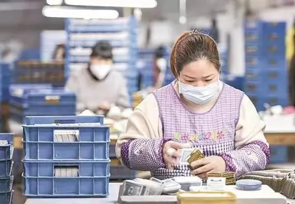 德州扑克 入门_武义掼蛋扑克牌生产_掼蛋游戏规则