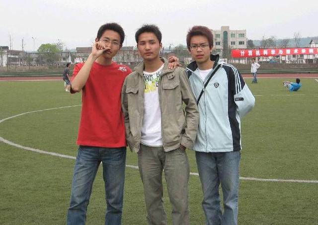 德州扑克职业玩家_德州扑克收入与生活_德州扑克mtt addon