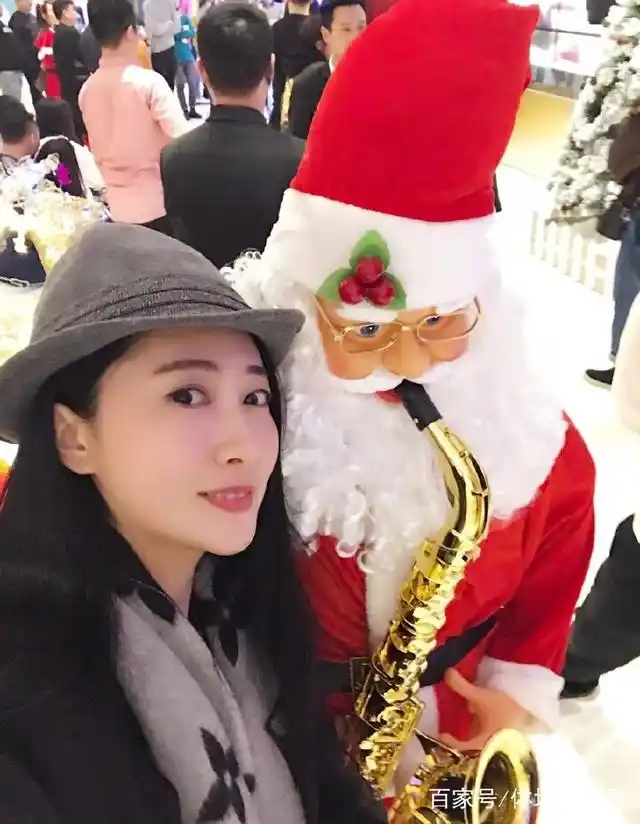 德州扑克女玩家李思晓经历_德州扑克冠军图片 中国_中国首位德州扑克亚洲冠军李思晓