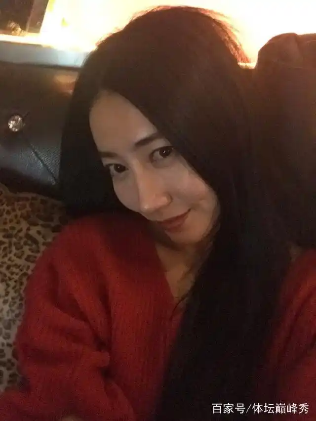 德州扑克冠军图片 中国_德州扑克女玩家李思晓经历_中国首位德州扑克亚洲冠军李思晓