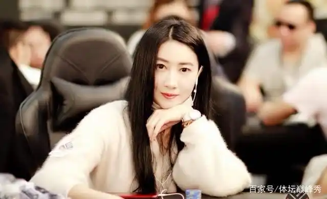 德州扑克女玩家李思晓经历_中国首位德州扑克亚洲冠军李思晓_德州扑克冠军图片 中国