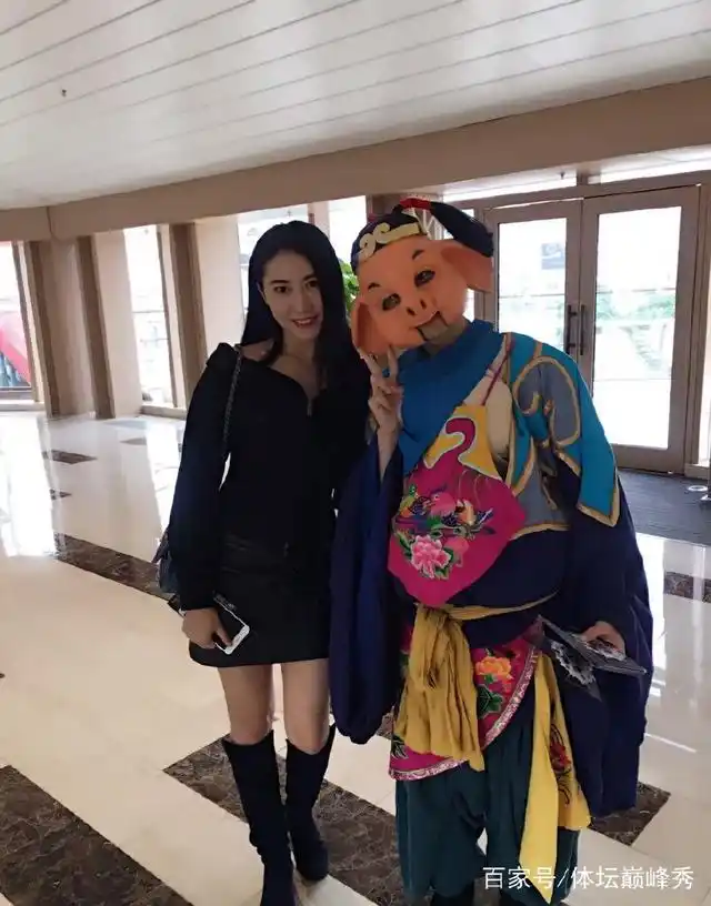 德州扑克女玩家李思晓经历_德州扑克冠军图片 中国_中国首位德州扑克亚洲冠军李思晓