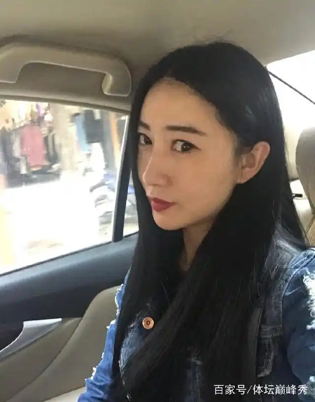 德州扑克冠军图片 中国_中国首位德州扑克亚洲冠军李思晓_德州扑克女玩家李思晓经历