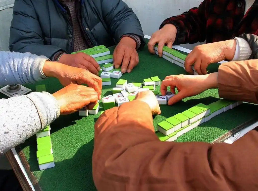 德州扑克法律风险_中国赌博法律界定_德州扑克的现金游戏